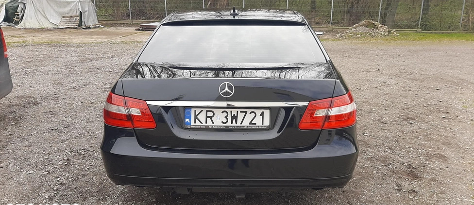 Mercedes-Benz Klasa E cena 49500 przebieg: 364500, rok produkcji 2011 z Kraków małe 154